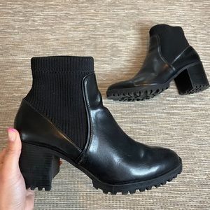 ZARA CHELSEA HEELED BOOTS